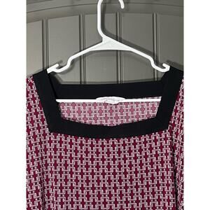 Liz Claiborne Maroon Geometric Print Black Neckline Size 1x